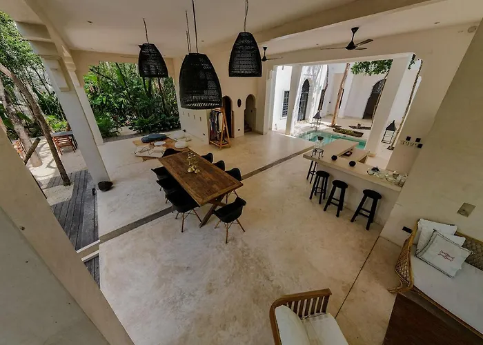 Moroccan Vacation For 16 Guests! Holiday home Tulum